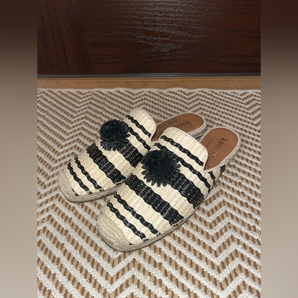 kate spade Shoes - Kate spade size 8 slip on espadrilles mules solero raffia black and cream